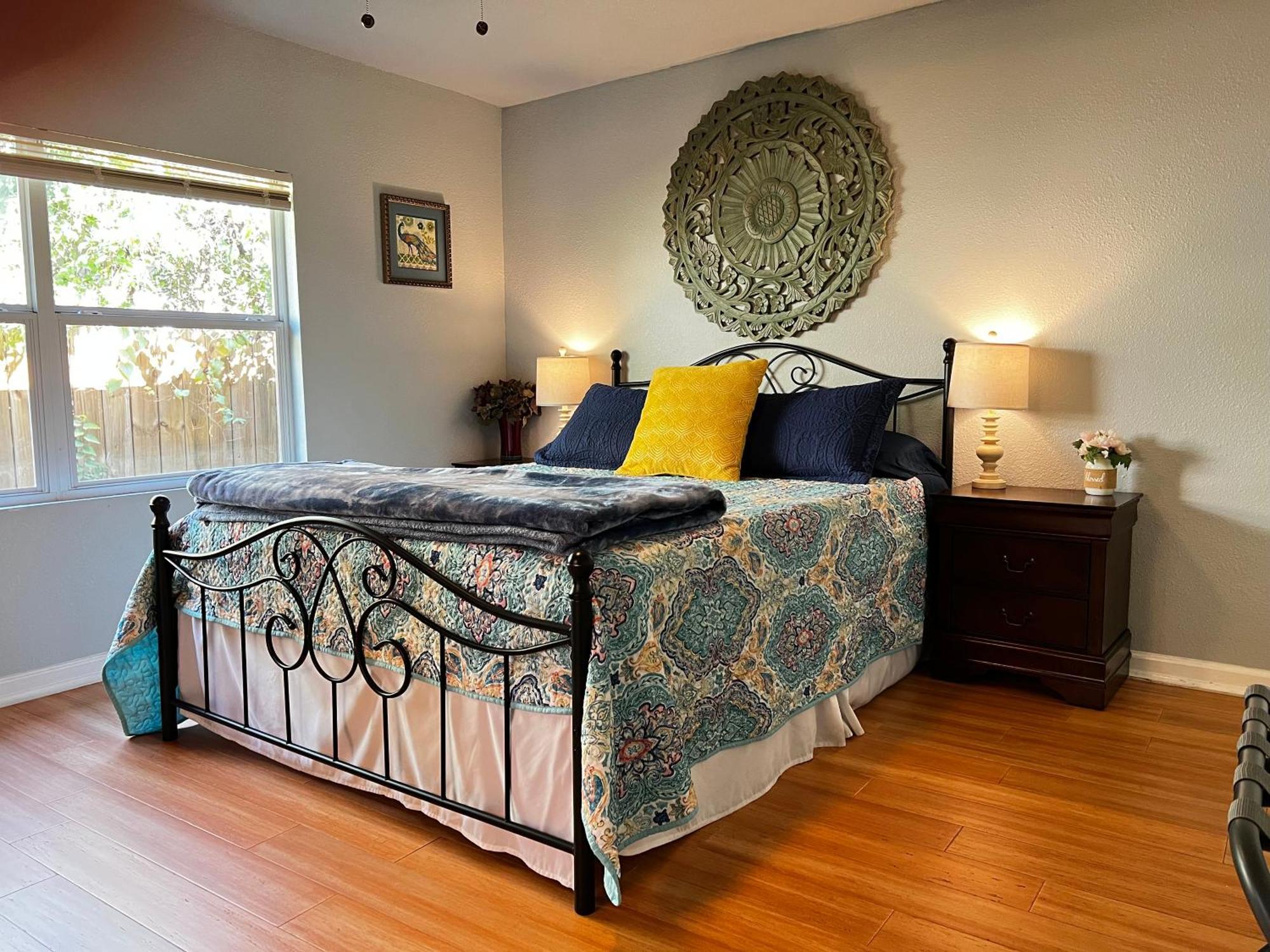 Boho Bliss- Cozy Private Room 2 Miles From Alamodome! San Antonio Exterior photo