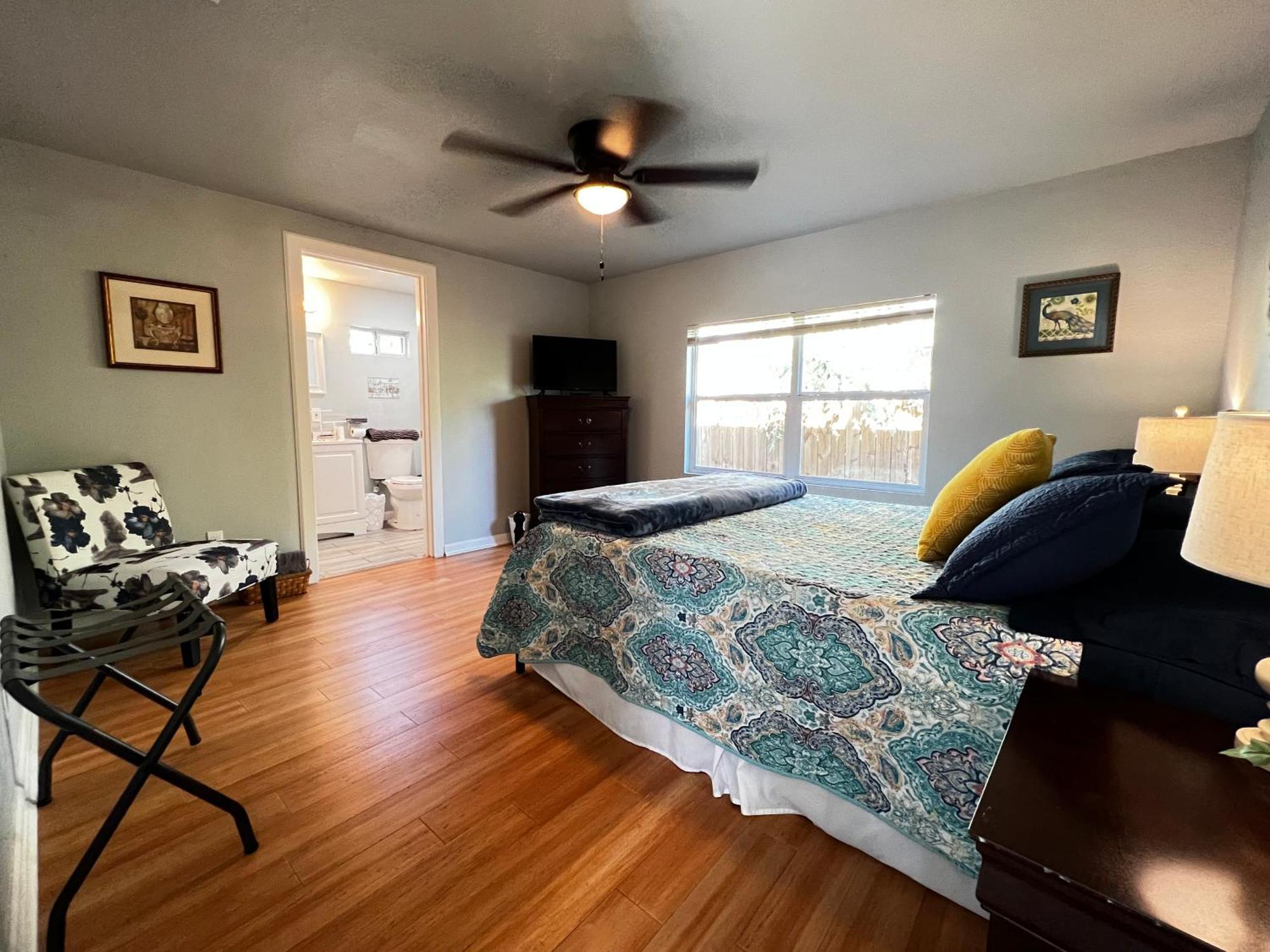 Boho Bliss- Cozy Private Room 2 Miles From Alamodome! San Antonio Exterior photo