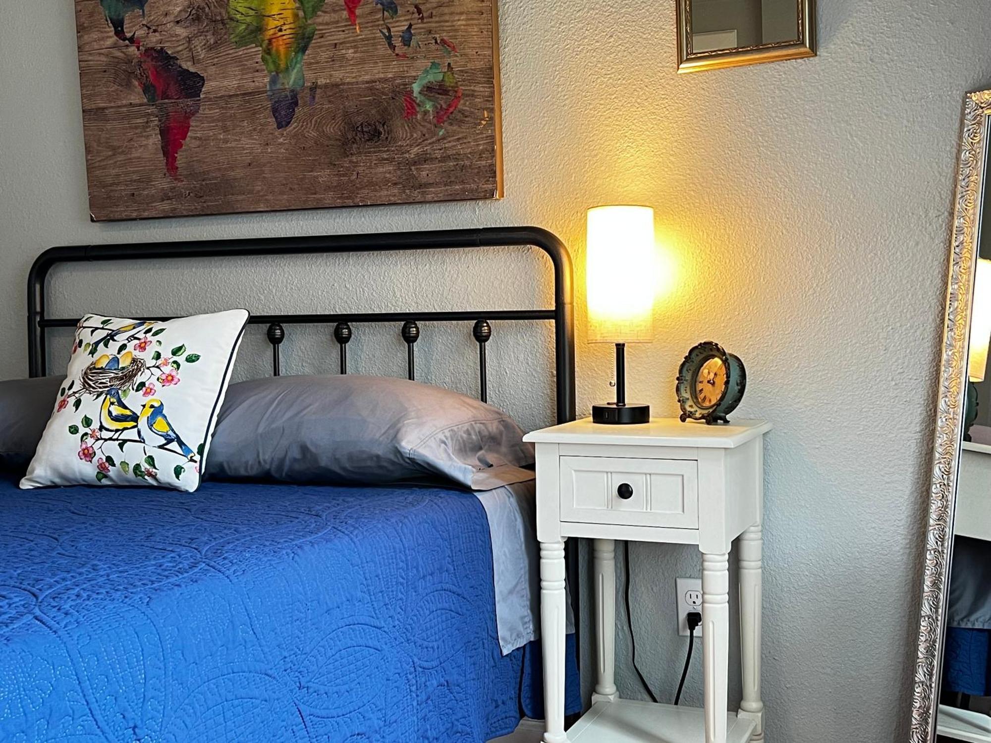 Boho Bliss- Cozy Private Room 2 Miles From Alamodome! San Antonio Exterior photo
