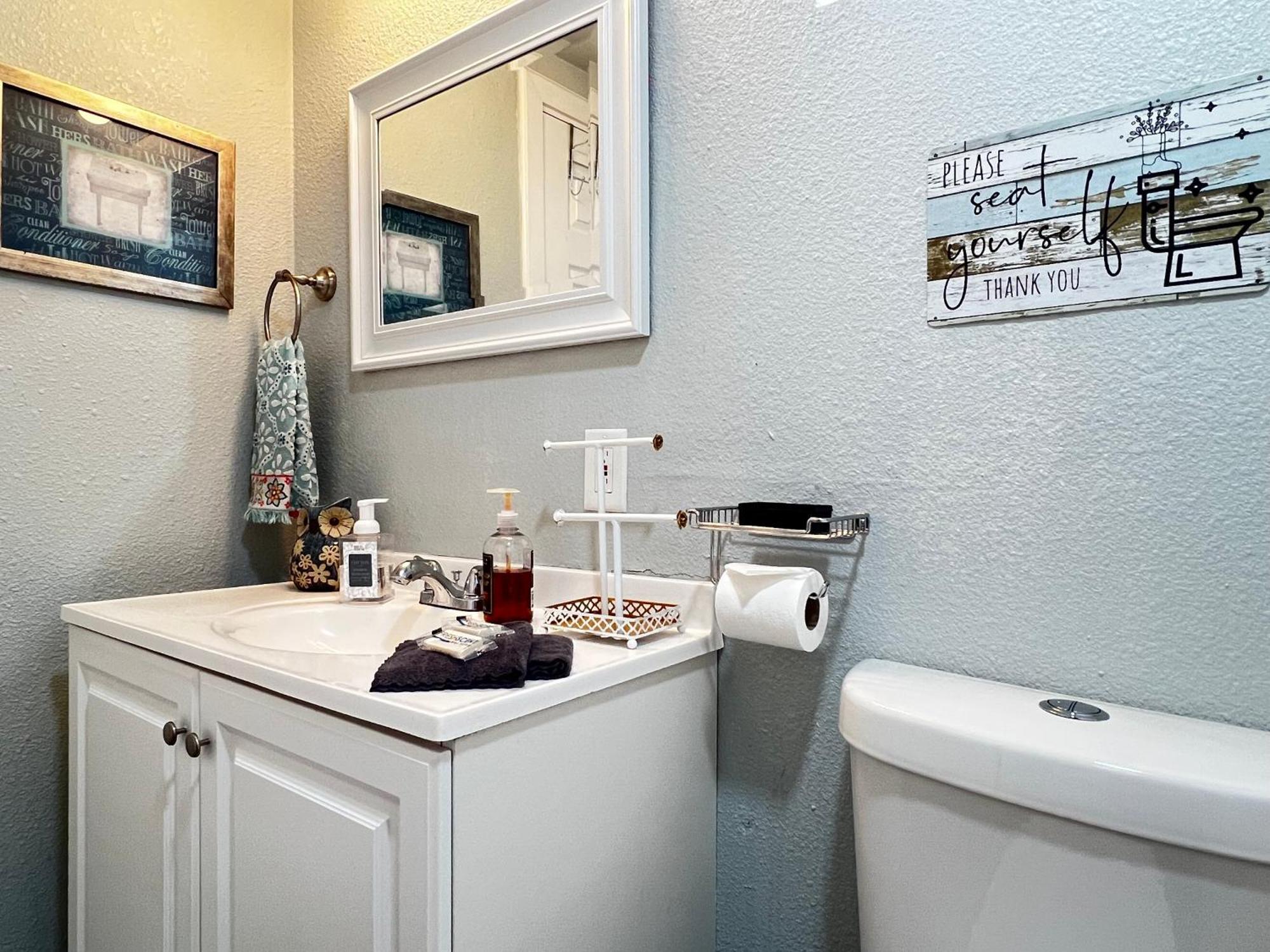 Boho Bliss- Cozy Private Room 2 Miles From Alamodome! San Antonio Exterior photo