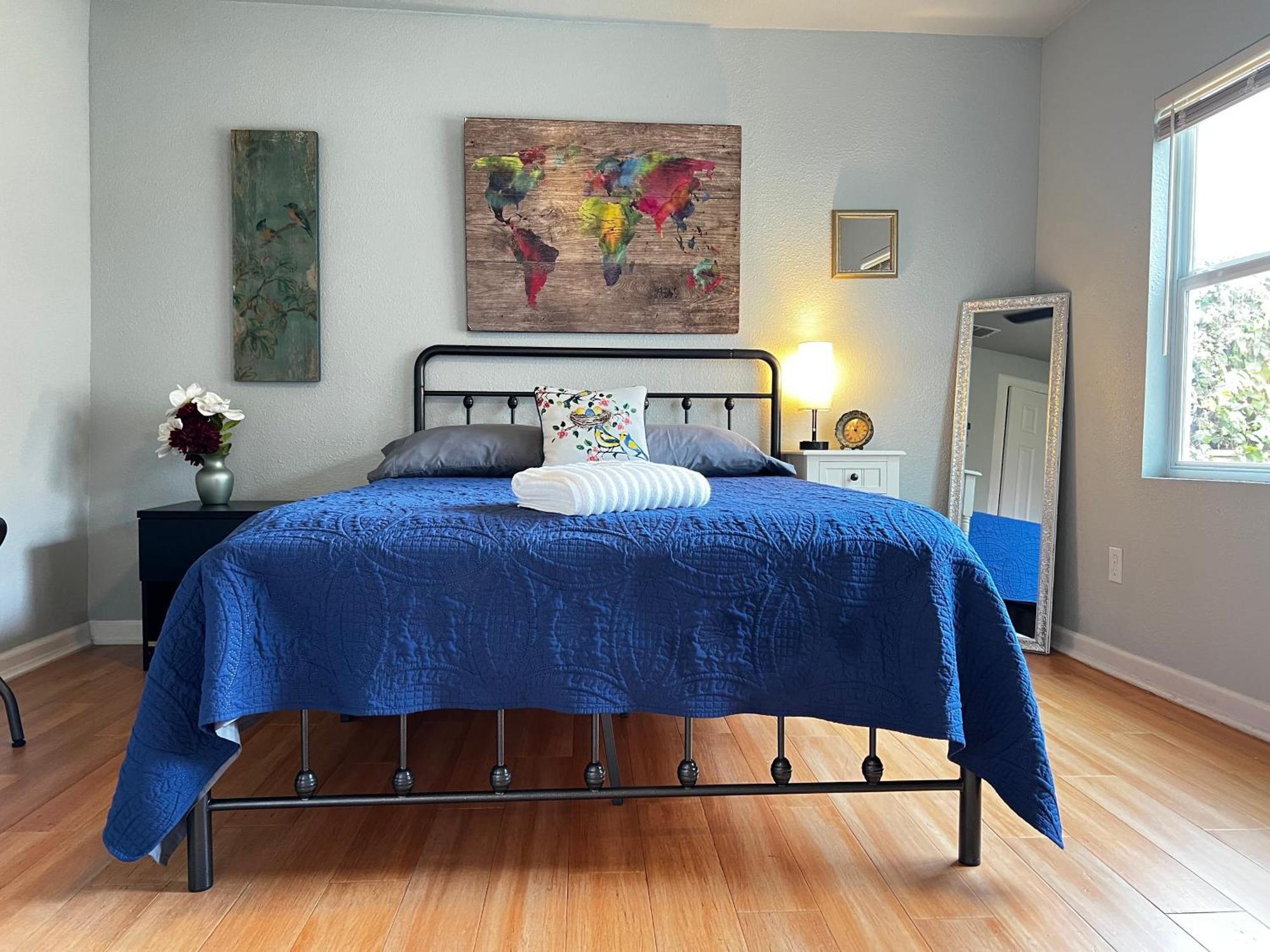 Boho Bliss- Cozy Private Room 2 Miles From Alamodome! San Antonio Exterior photo