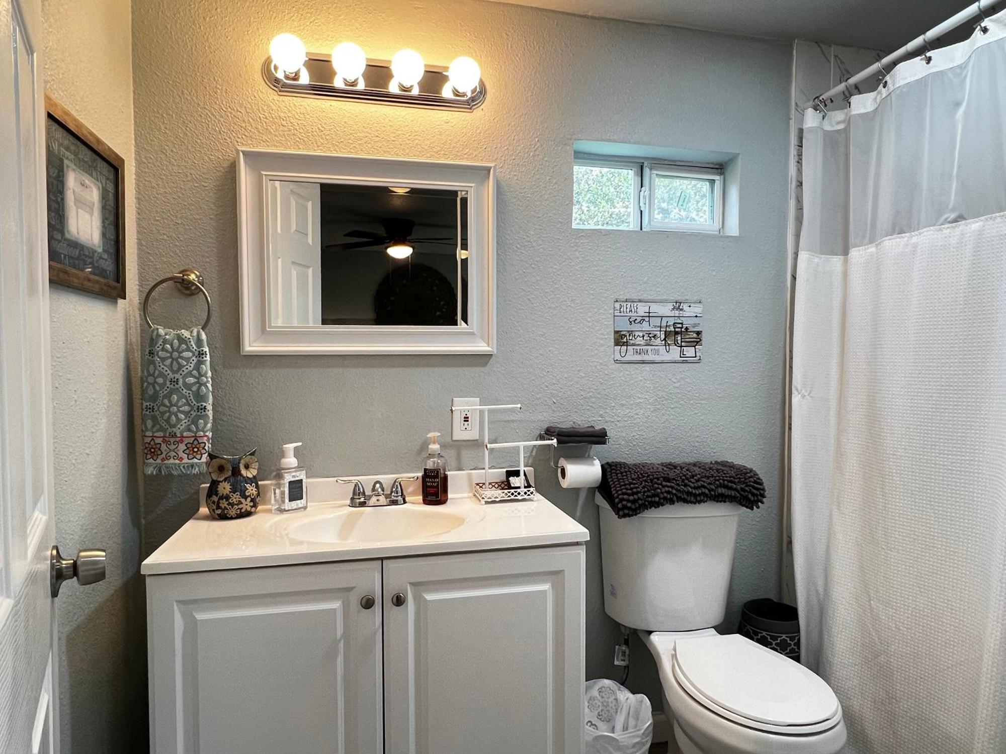 Boho Bliss- Cozy Private Room 2 Miles From Alamodome! San Antonio Exterior photo